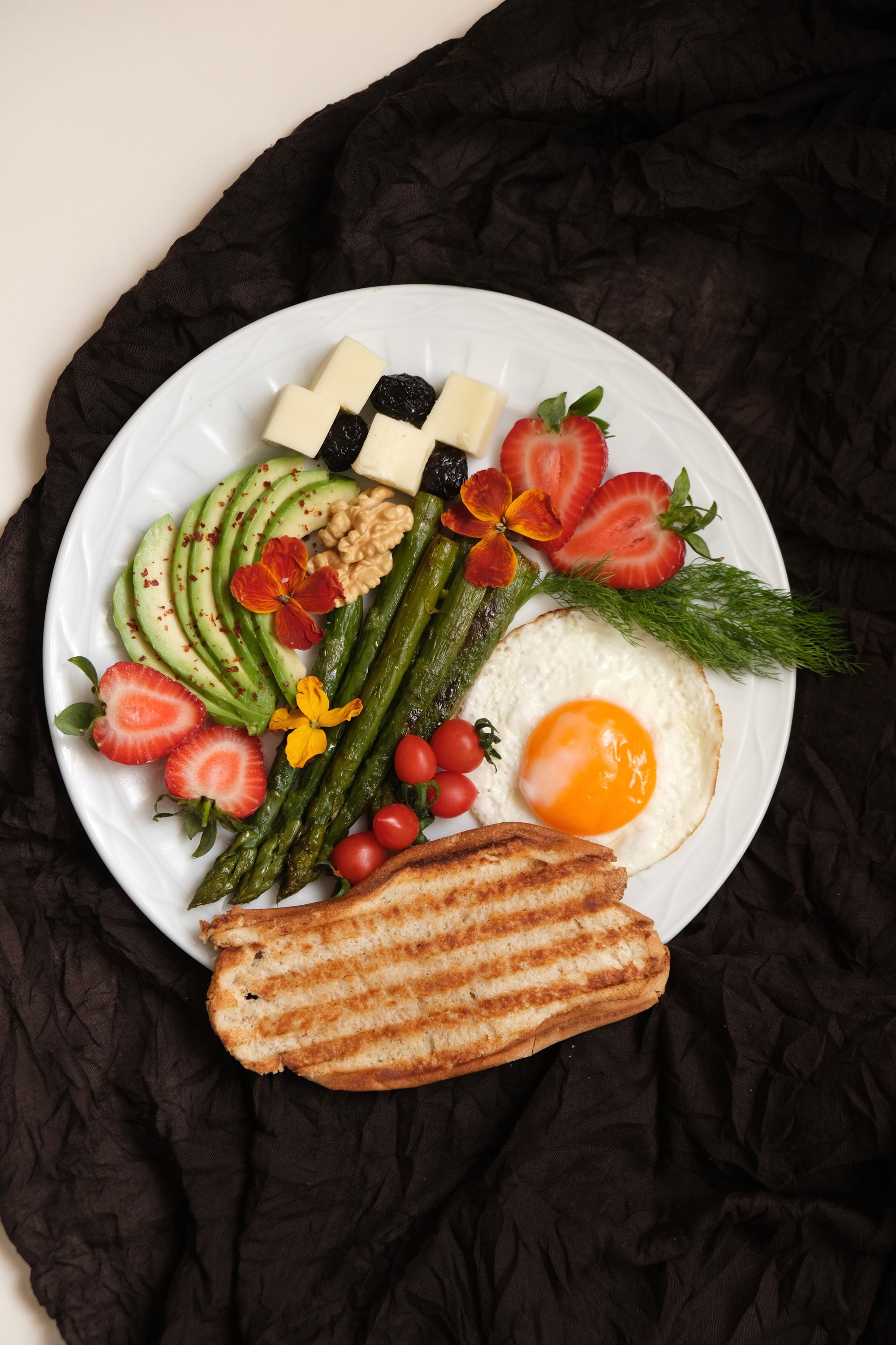 Macros vs. Micros: The Nutrient Squad You Didn't Know You Needed